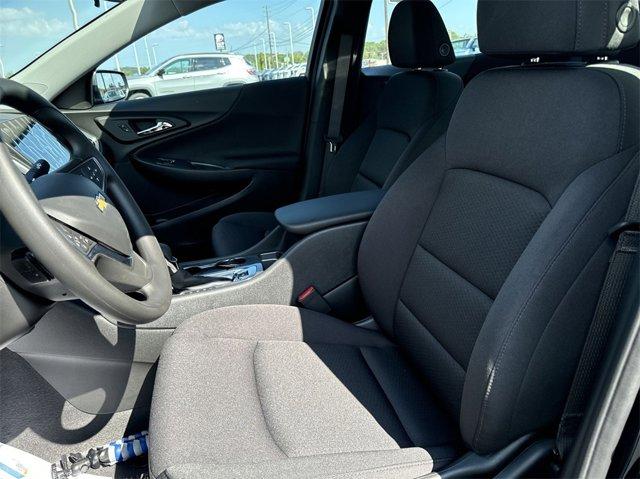 new 2025 Chevrolet Malibu car, priced at $24,980