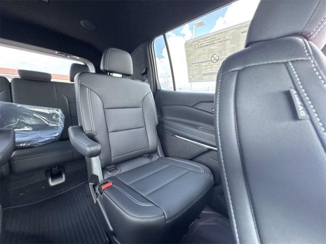 new 2025 Chevrolet Traverse car, priced at $44,340