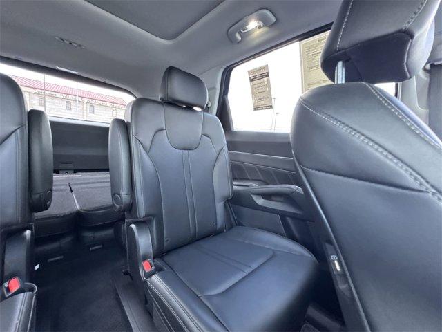 used 2023 Kia Sorento car, priced at $32,460