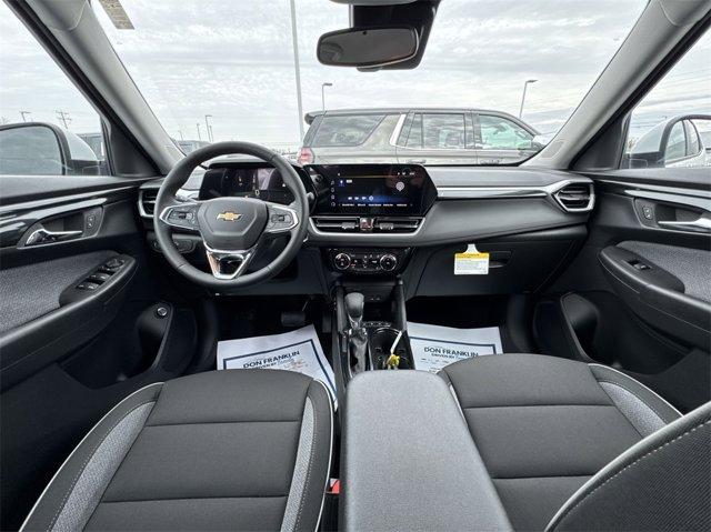 new 2025 Chevrolet TrailBlazer car, priced at $28,575