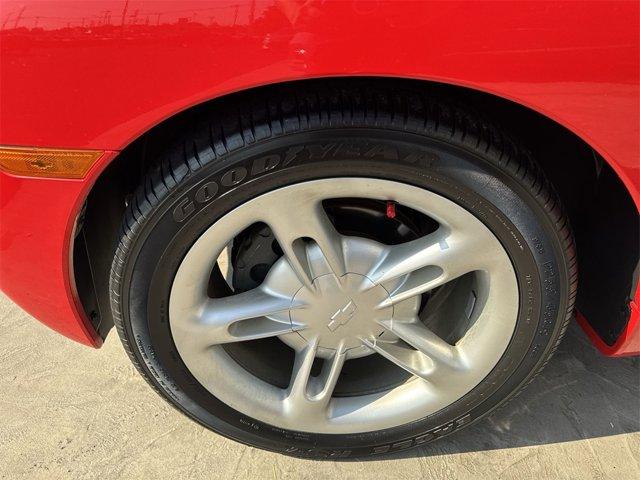 used 2004 Chevrolet SSR car, priced at $24,888