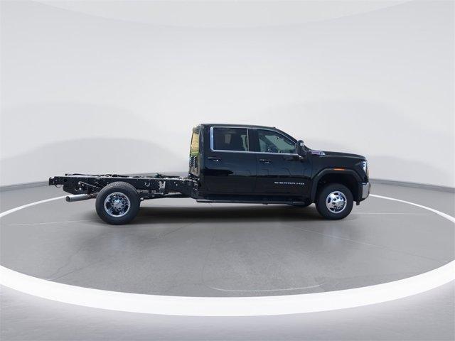new 2025 GMC Sierra 3500 car, priced at $71,160