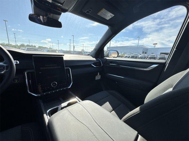 new 2025 GMC Acadia car, priced at $44,295