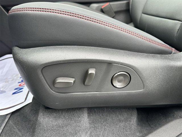 new 2025 Chevrolet Traverse car
