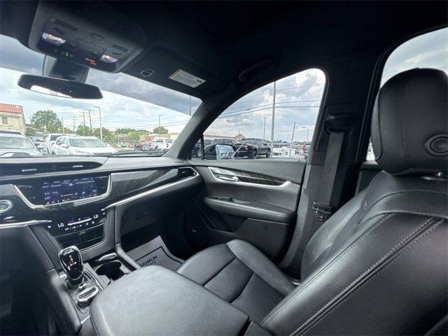 used 2021 Cadillac XT6 car, priced at $28,697