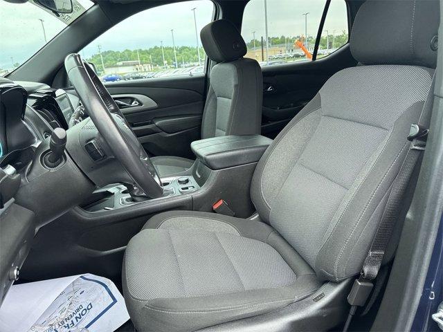used 2022 Chevrolet Traverse car, priced at $33,880
