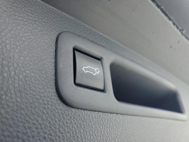 used 2023 Toyota Highlander car, priced at $37,962
