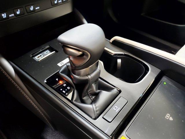 new 2025 Lexus ES 300h car, priced at $51,194