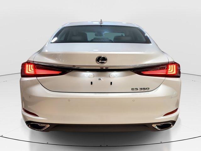 new 2025 Lexus ES 300h car, priced at $51,194