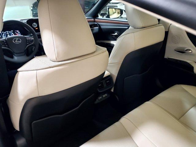 new 2025 Lexus ES 300h car, priced at $51,194