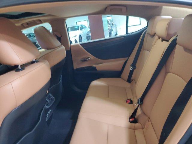 used 2025 Lexus ES 350 car, priced at $43,854