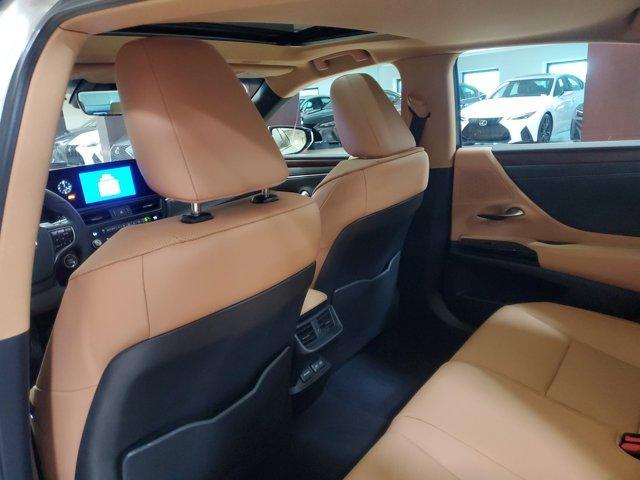 used 2025 Lexus ES 350 car, priced at $43,854