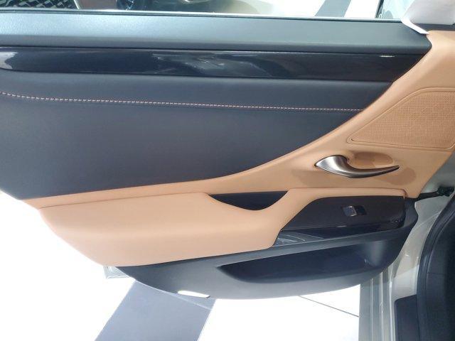used 2023 Lexus ES 350 car, priced at $37,895