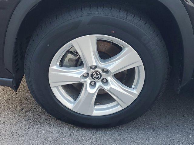 used 2022 Toyota Highlander car, priced at $31,197