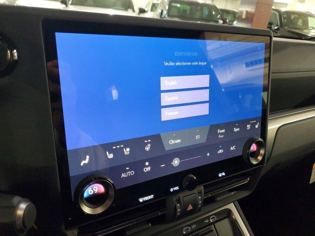 new 2025 Lexus GX 550 car