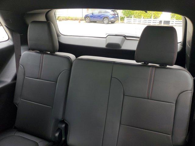 used 2023 Chevrolet Traverse car, priced at $37,987