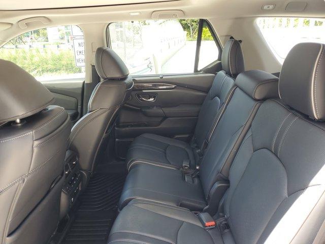 used 2024 Honda Pilot car, priced at $42,666