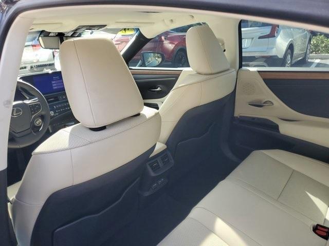 used 2023 Lexus ES 300h car, priced at $40,860