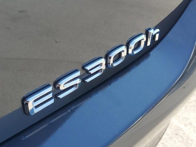 used 2023 Lexus ES 300h car, priced at $40,860