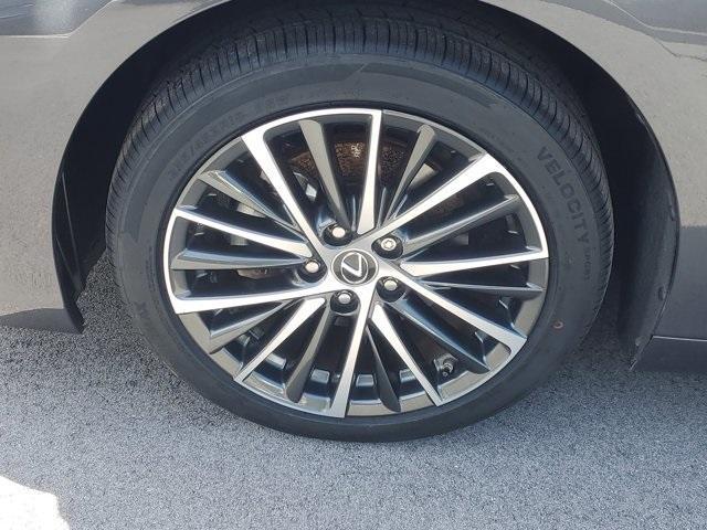 used 2023 Lexus ES 300h car, priced at $40,860