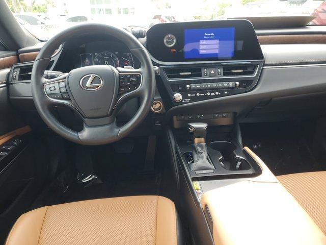 used 2024 Lexus ES 350 car, priced at $38,160