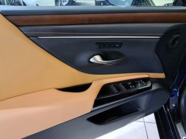 used 2025 Lexus ES 350 car, priced at $45,230