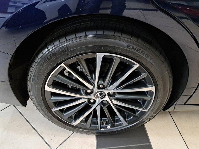used 2025 Lexus ES 350 car, priced at $45,230