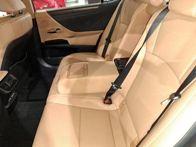 used 2025 Lexus ES 350 car, priced at $45,230