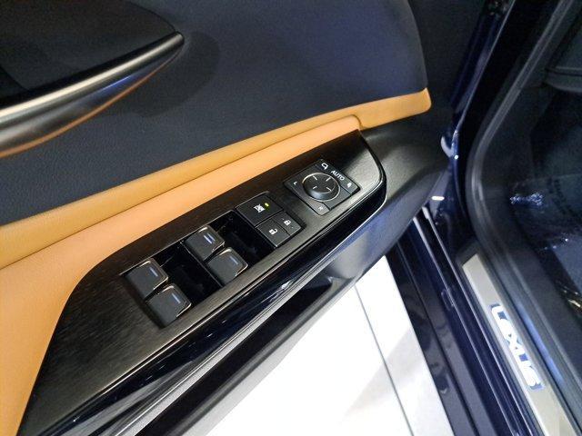 used 2025 Lexus ES 350 car, priced at $45,230