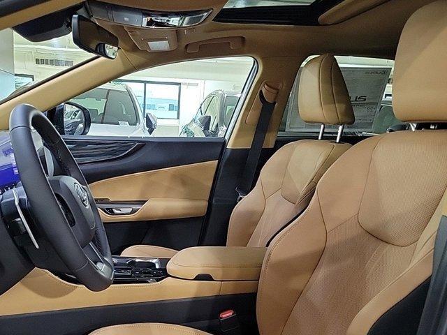 new 2025 Lexus NX 250 car, priced at $45,662