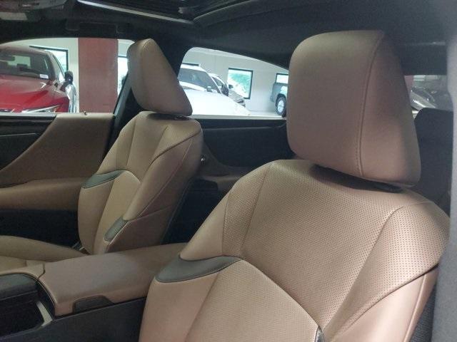 used 2022 Lexus ES 350 car, priced at $32,975
