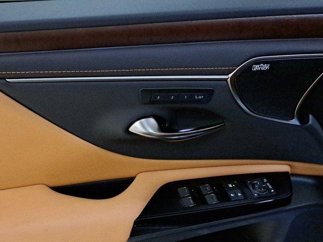 new 2025 Lexus ES 350 car, priced at $54,629