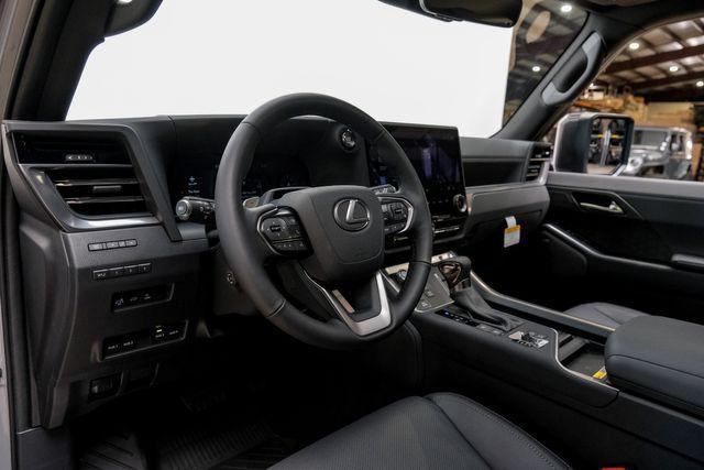 used 2025 Lexus GX 550 car, priced at $109,900
