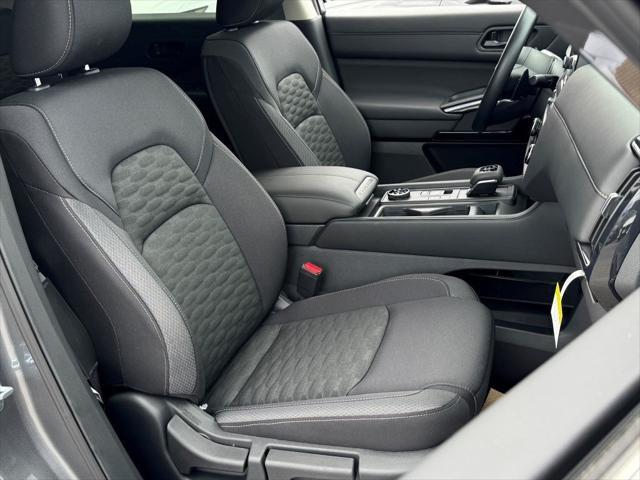 new 2025 Nissan Pathfinder car, priced at $38,735