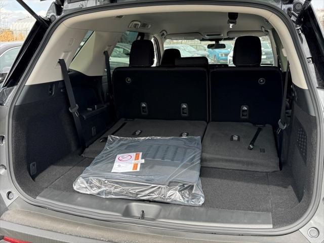new 2025 Nissan Pathfinder car, priced at $38,735