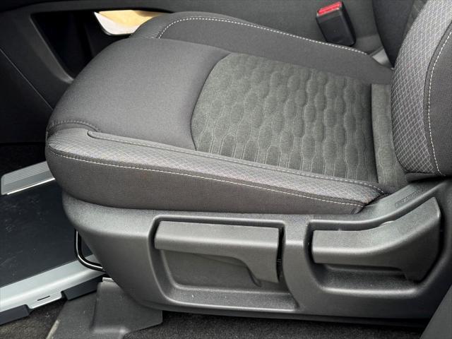 new 2025 Nissan Pathfinder car, priced at $38,735