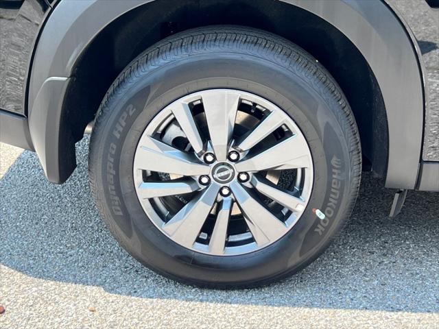 new 2025 Nissan Pathfinder car, priced at $33,484