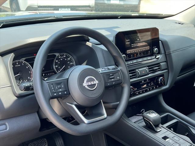 new 2025 Nissan Pathfinder car, priced at $33,484