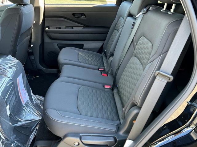 new 2025 Nissan Pathfinder car, priced at $36,979