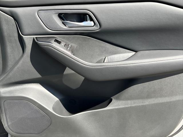 new 2025 Nissan Rogue car, priced at $31,553