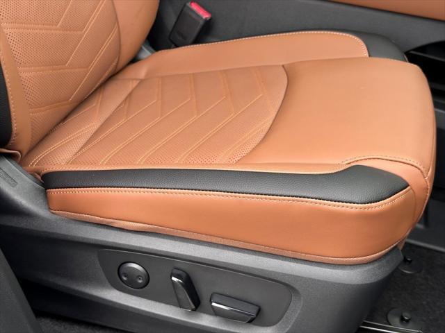 new 2025 Nissan Pathfinder car, priced at $51,345