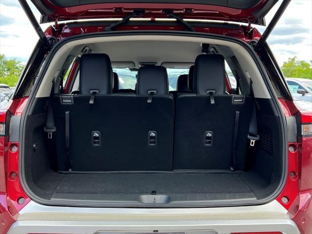 new 2025 Nissan Pathfinder car, priced at $39,546