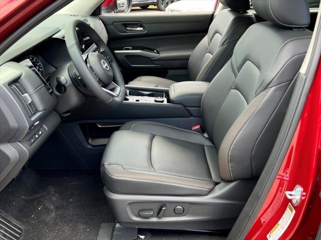 new 2025 Nissan Pathfinder car, priced at $39,546