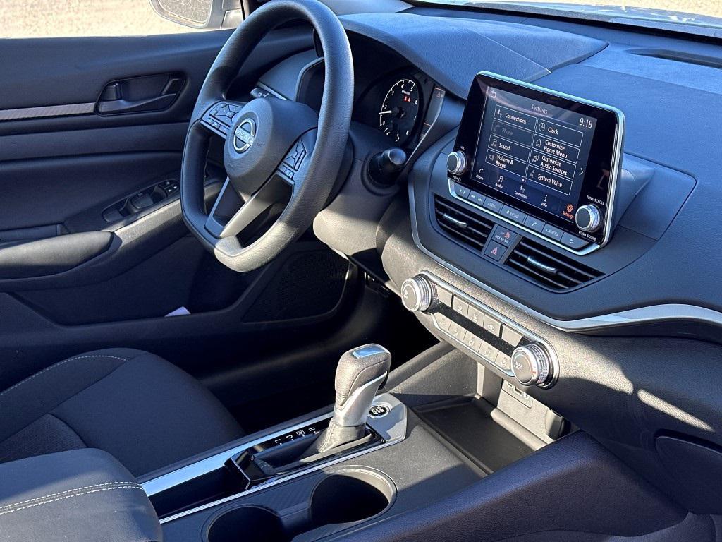 new 2025 Nissan Altima car, priced at $24,985