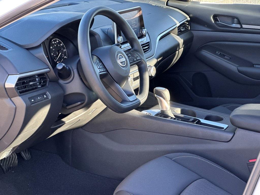 new 2025 Nissan Altima car, priced at $24,985