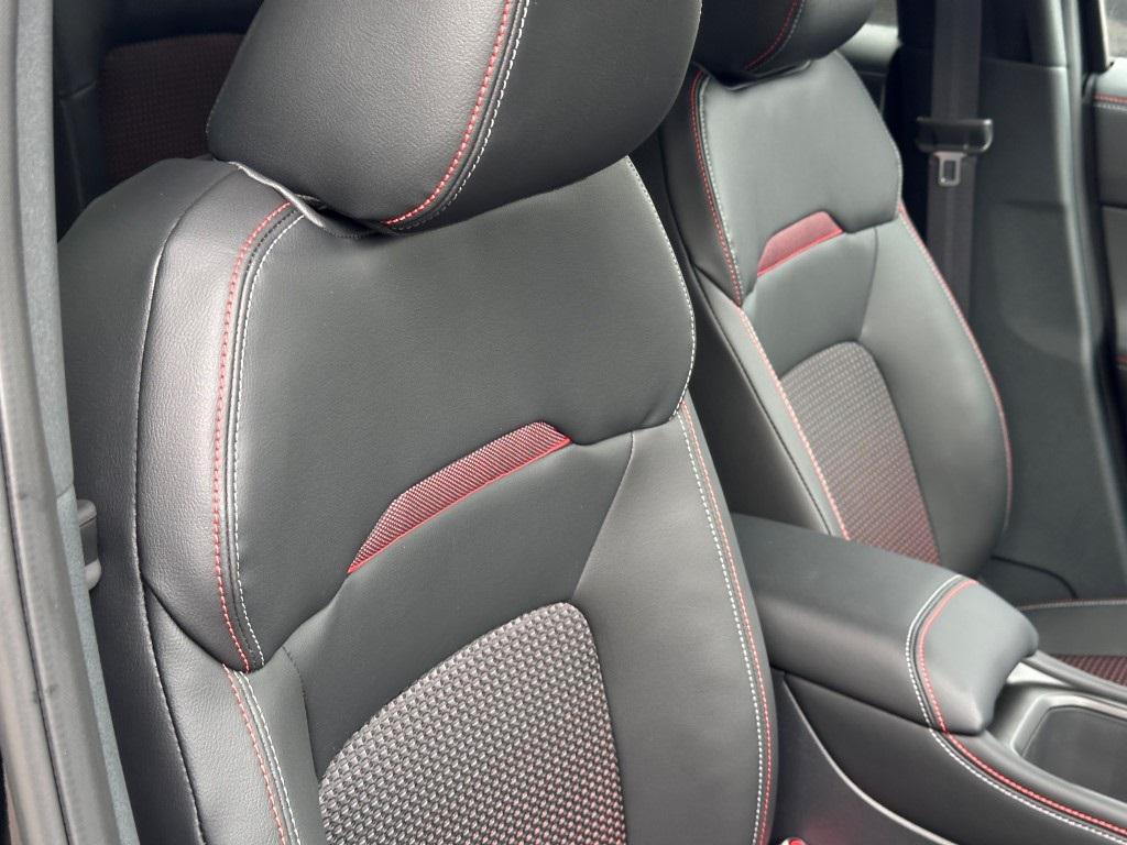 new 2025 Nissan Kicks car, priced at $26,985