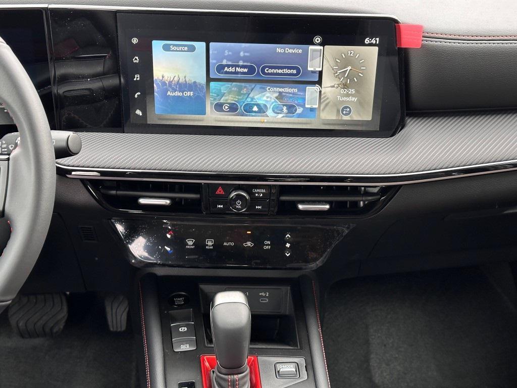new 2025 Nissan Kicks car, priced at $26,985
