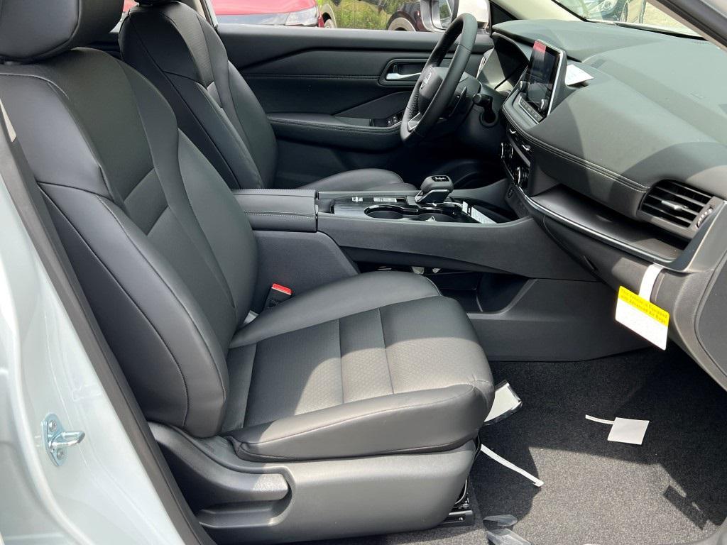 new 2025 Nissan Rogue car, priced at $29,985