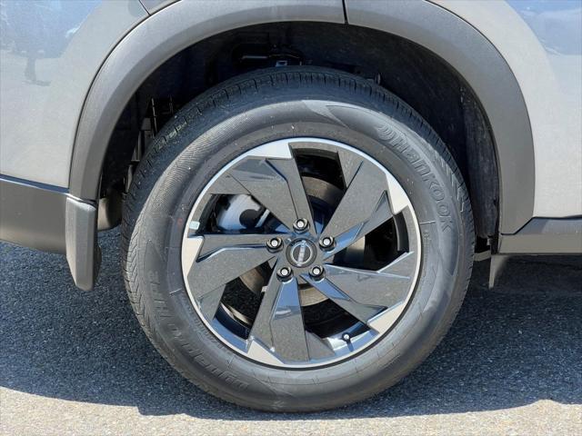 new 2025 Nissan Rogue car, priced at $31,553