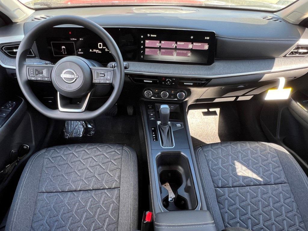 new 2025 Nissan Kicks car, priced at $27,180